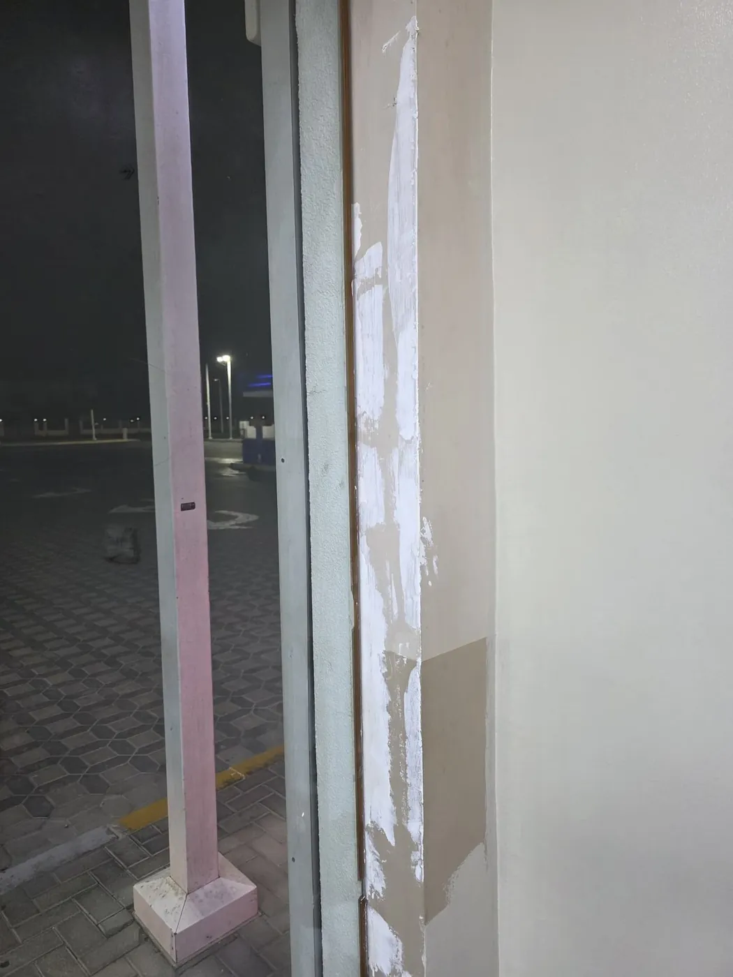 Professional painting services in Dubai project by Fixmania