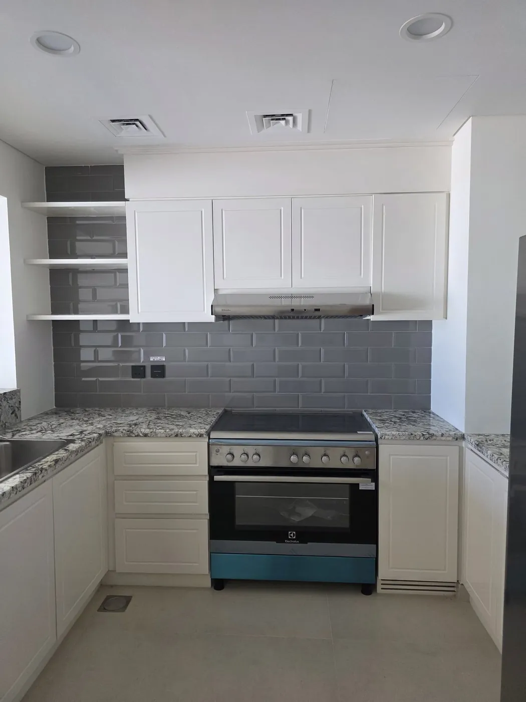 Kitchen renovation and fit-out services in Dubai project by Fixmania